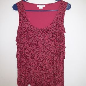 Womens sleeveless shirt size L